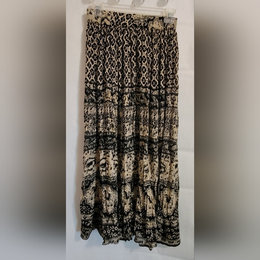 Patchouli Maci Skirt Bohemian Style Cream and Black
